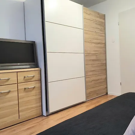 Zwykłe Mieszkanko Przy Berka Joselewicza *