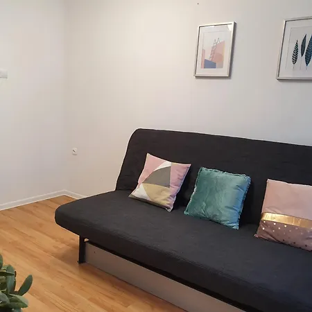 Apartamento Zwykle Mieszkanko Przy Berka Joselewicza *